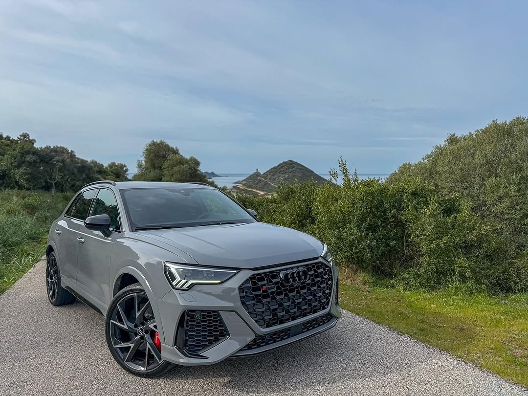 Audi RSQ3 Quattro S-tronic 2.5 TFSI — photo 1