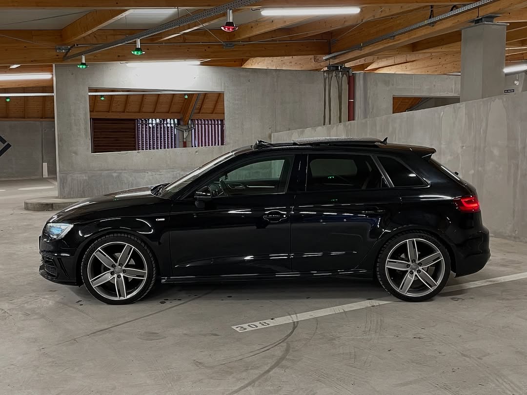 Audi A3 Sportback — photo 2
