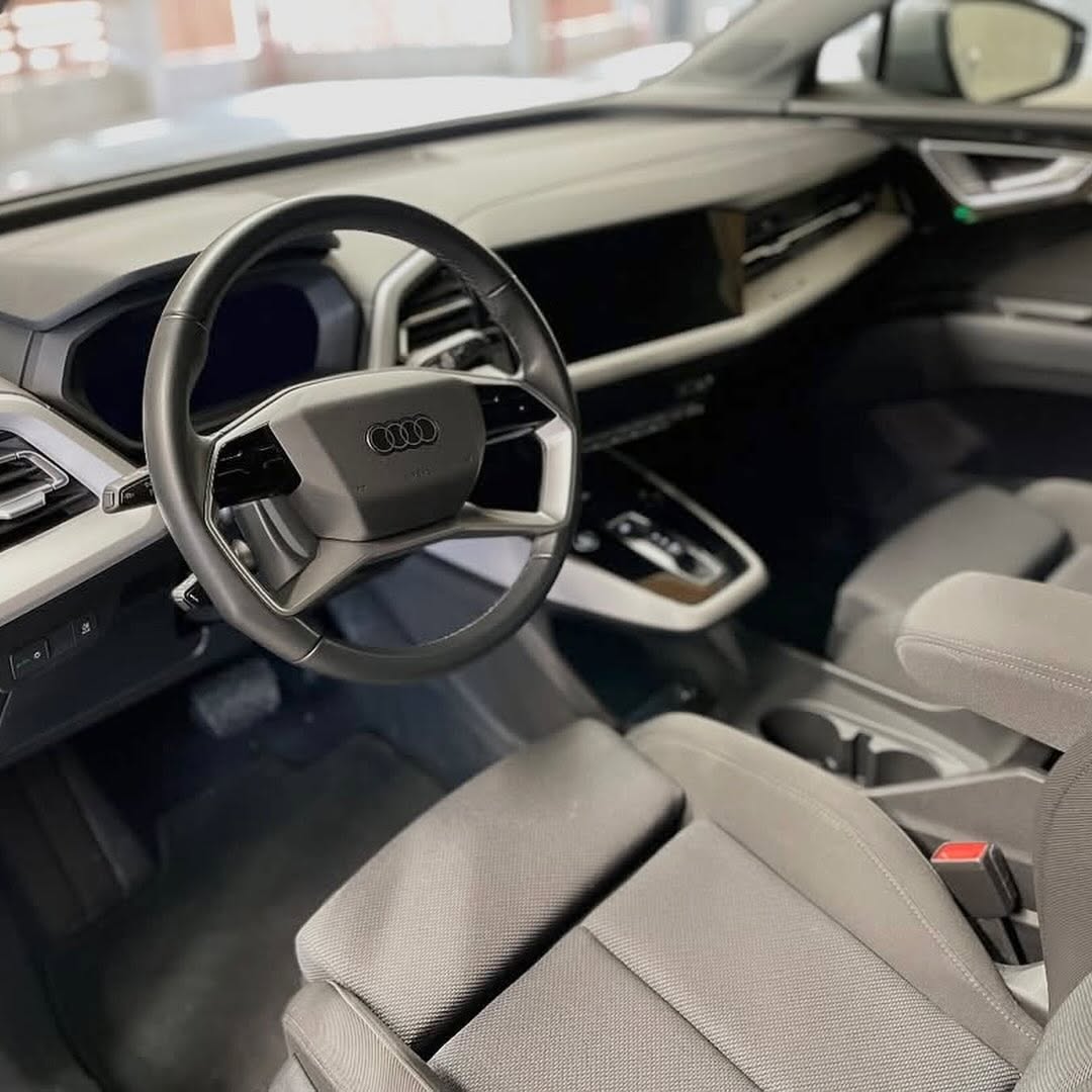 Audi Q4 35 e-tron — photo 5