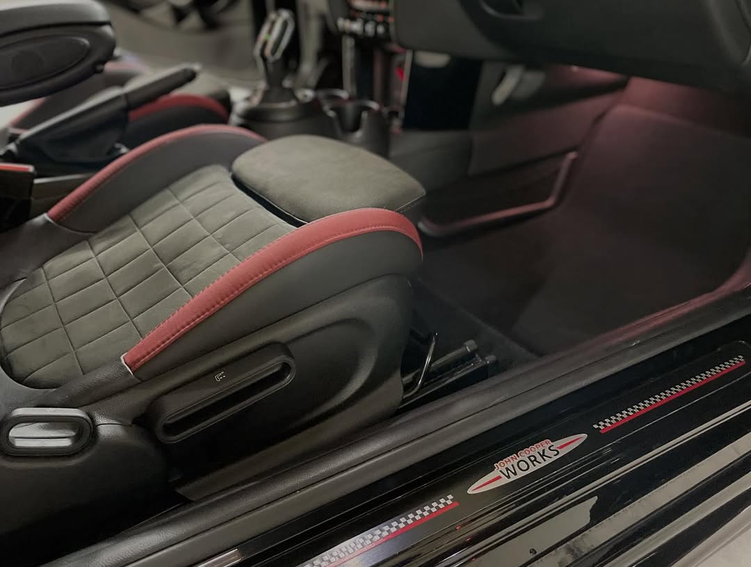 Mini John Cooper Works (JCW) — photo 13