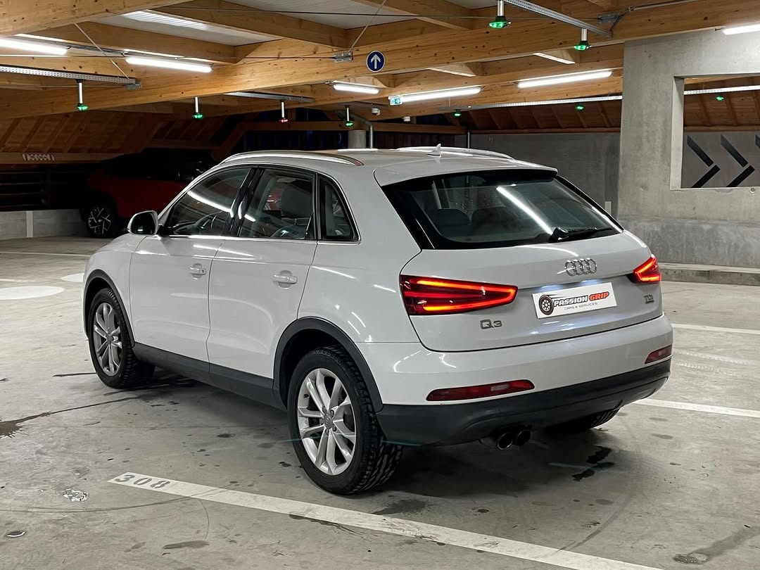 Audi Q3 Ambition Luxe Quattro S-tronic — photo 4