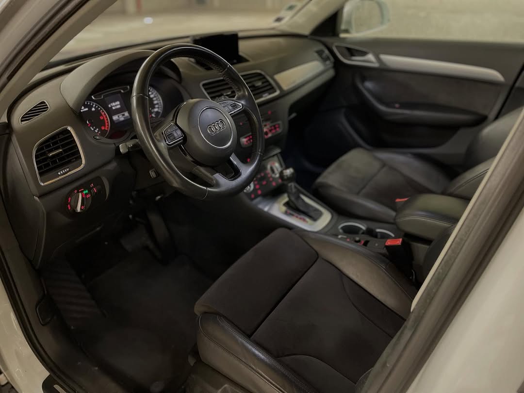 Audi Q3 Ambition Luxe Quattro S-tronic — photo 5