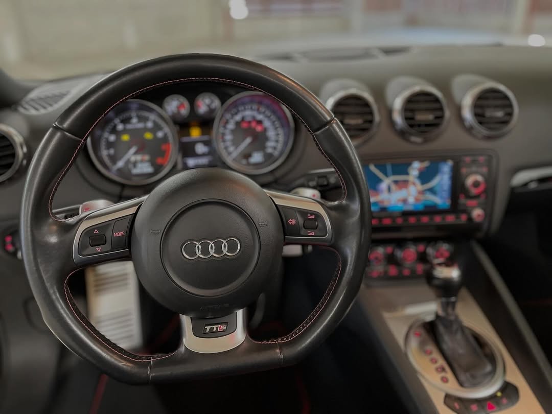 Audi TTS Roadster — photo 9