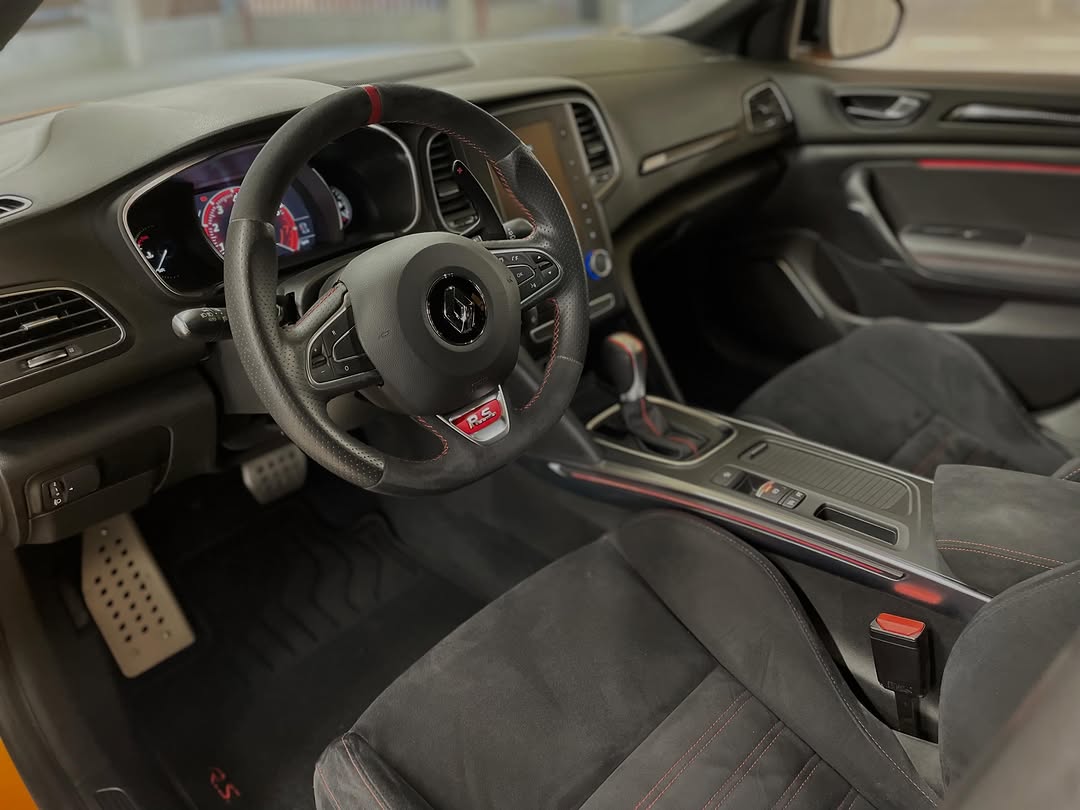 RENAULT SPORT Megane IV RS Trophy — photo 9