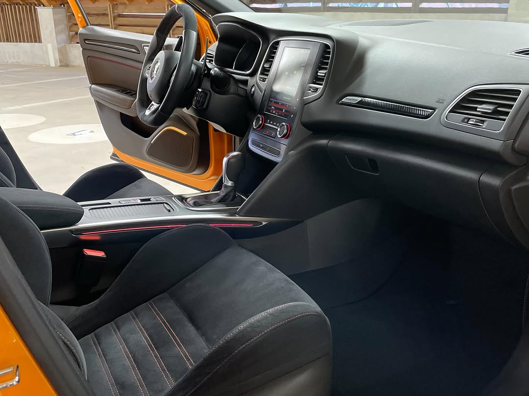 RENAULT SPORT Megane IV RS Trophy — photo 14