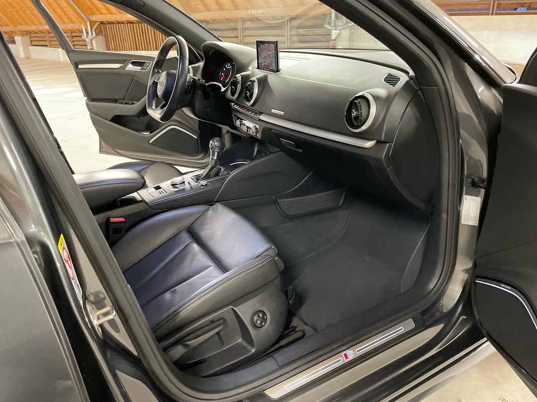 Audi A3 Sportback 40 Quattro — photo 11