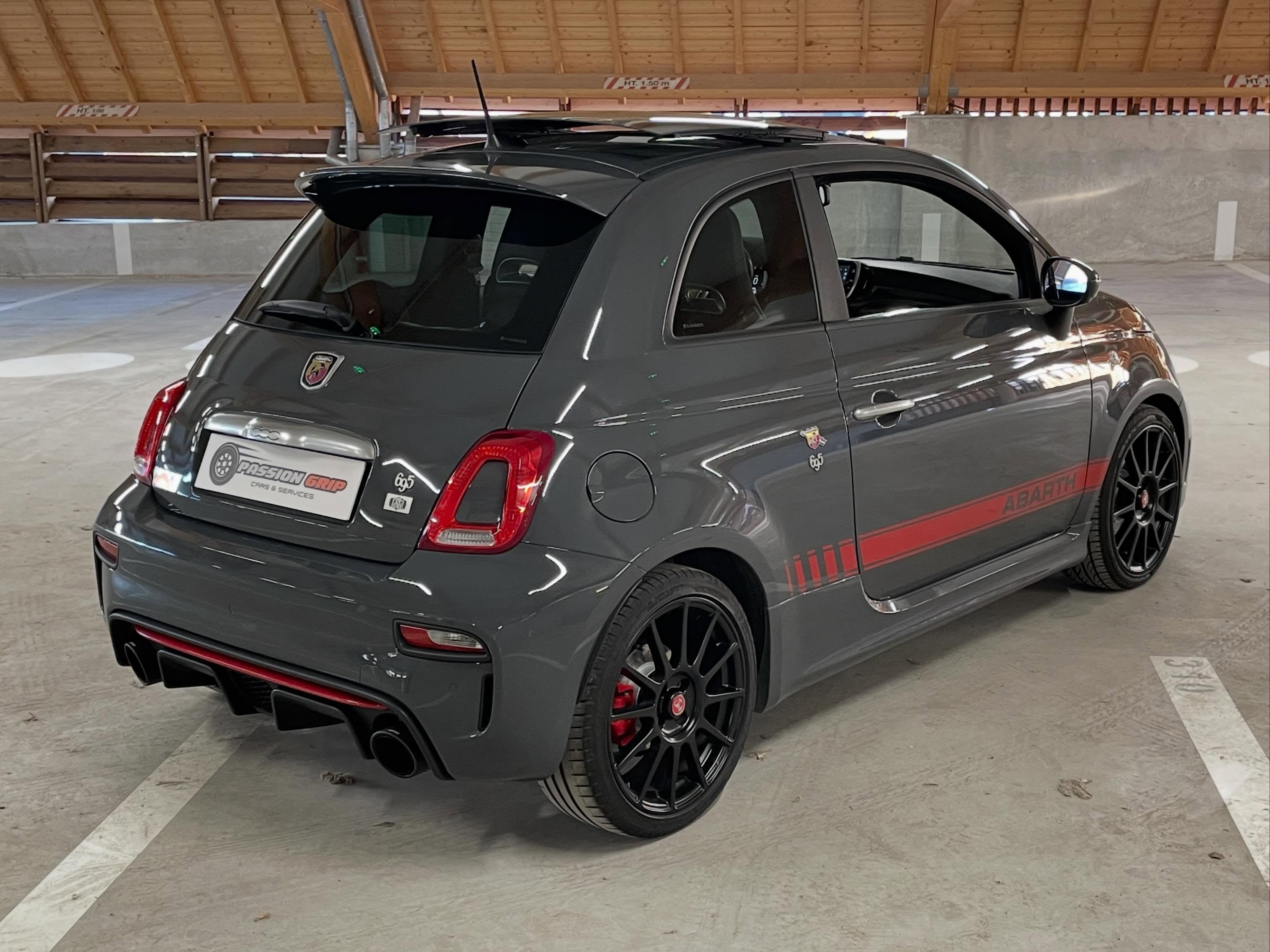Fiat 500 - Abarth 695 XSR Yamaha Limited Edition — photo 6