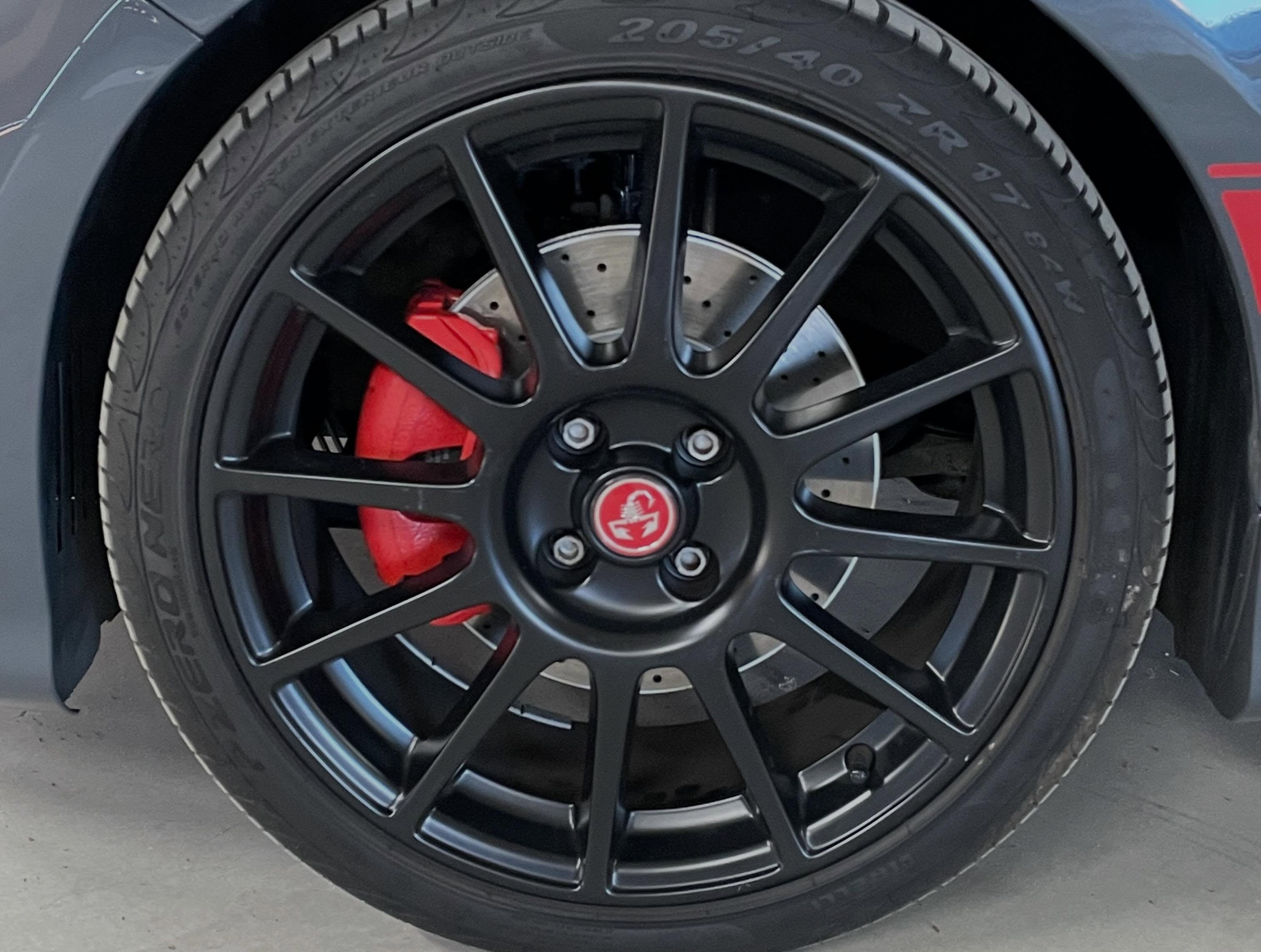 Fiat 500 - Abarth 695 XSR Yamaha Limited Edition — photo 7