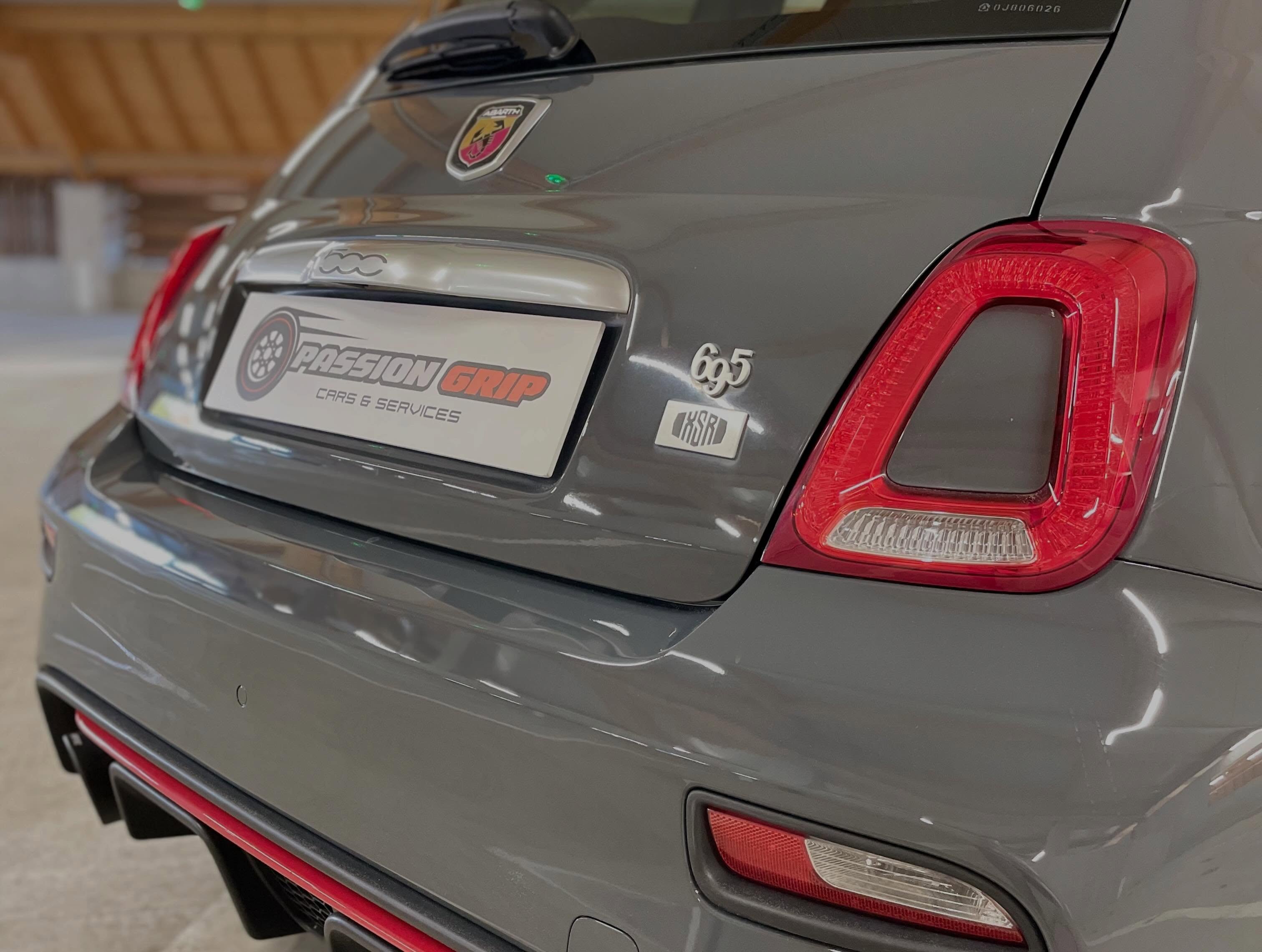 Fiat 500 - Abarth 695 XSR Yamaha Limited Edition — photo 14