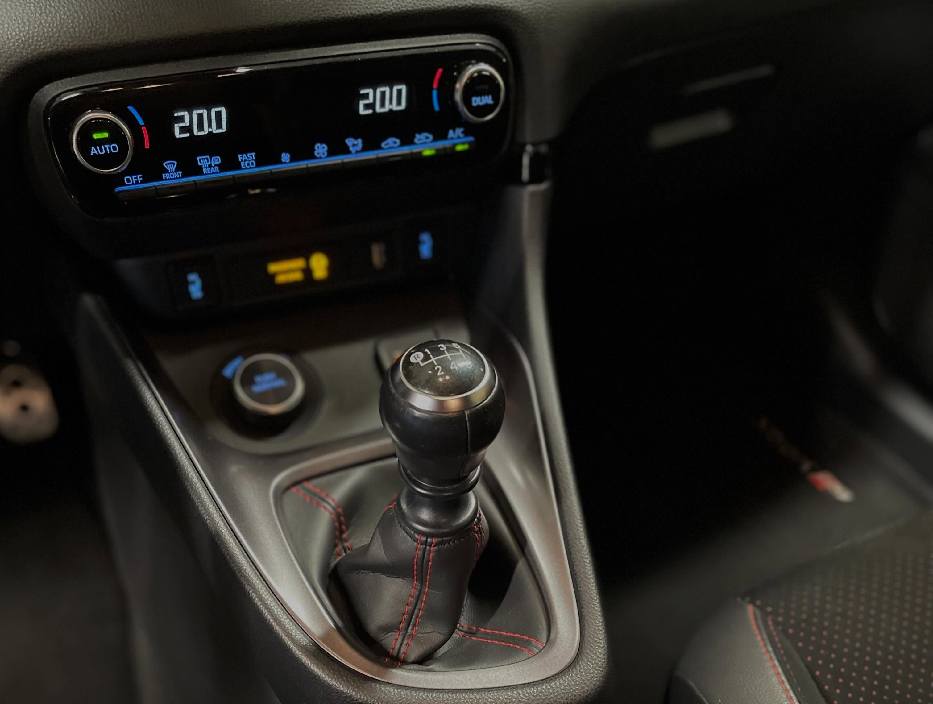 Toyota Yaris GR 4x4 Pack Track — photo 11