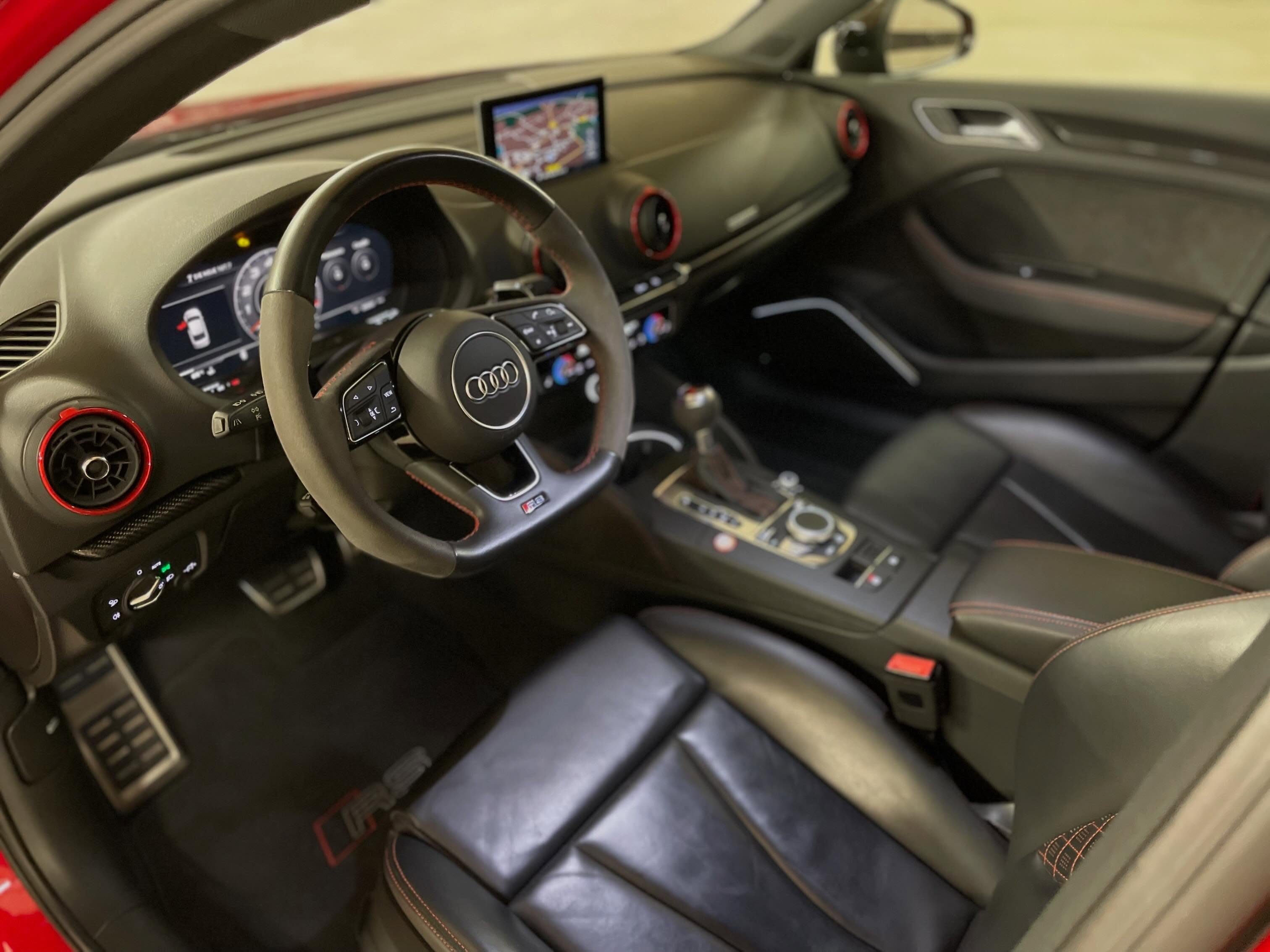 Audi RS3 Berline Quattro — photo 8