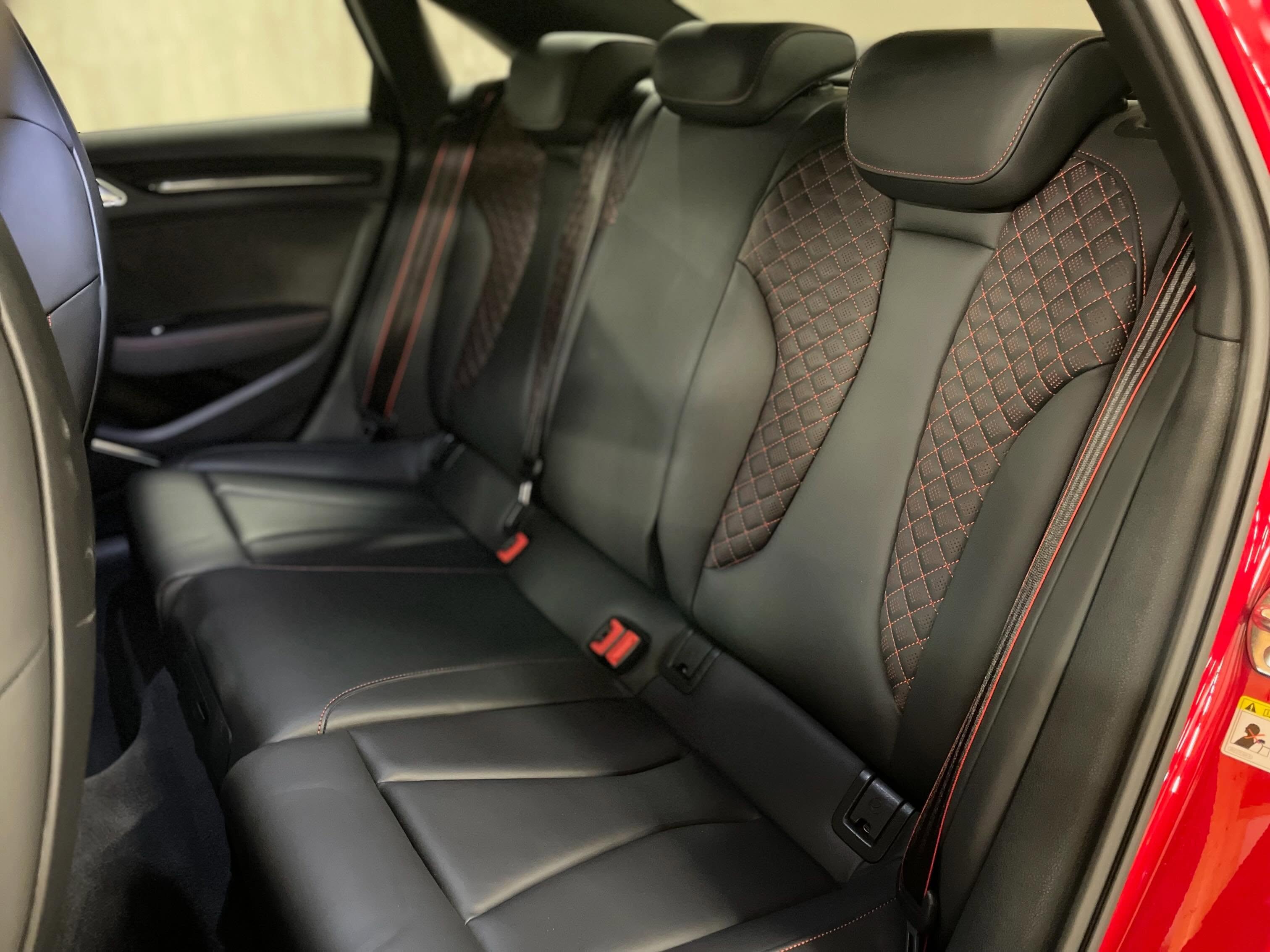 Audi RS3 Berline Quattro — photo 11